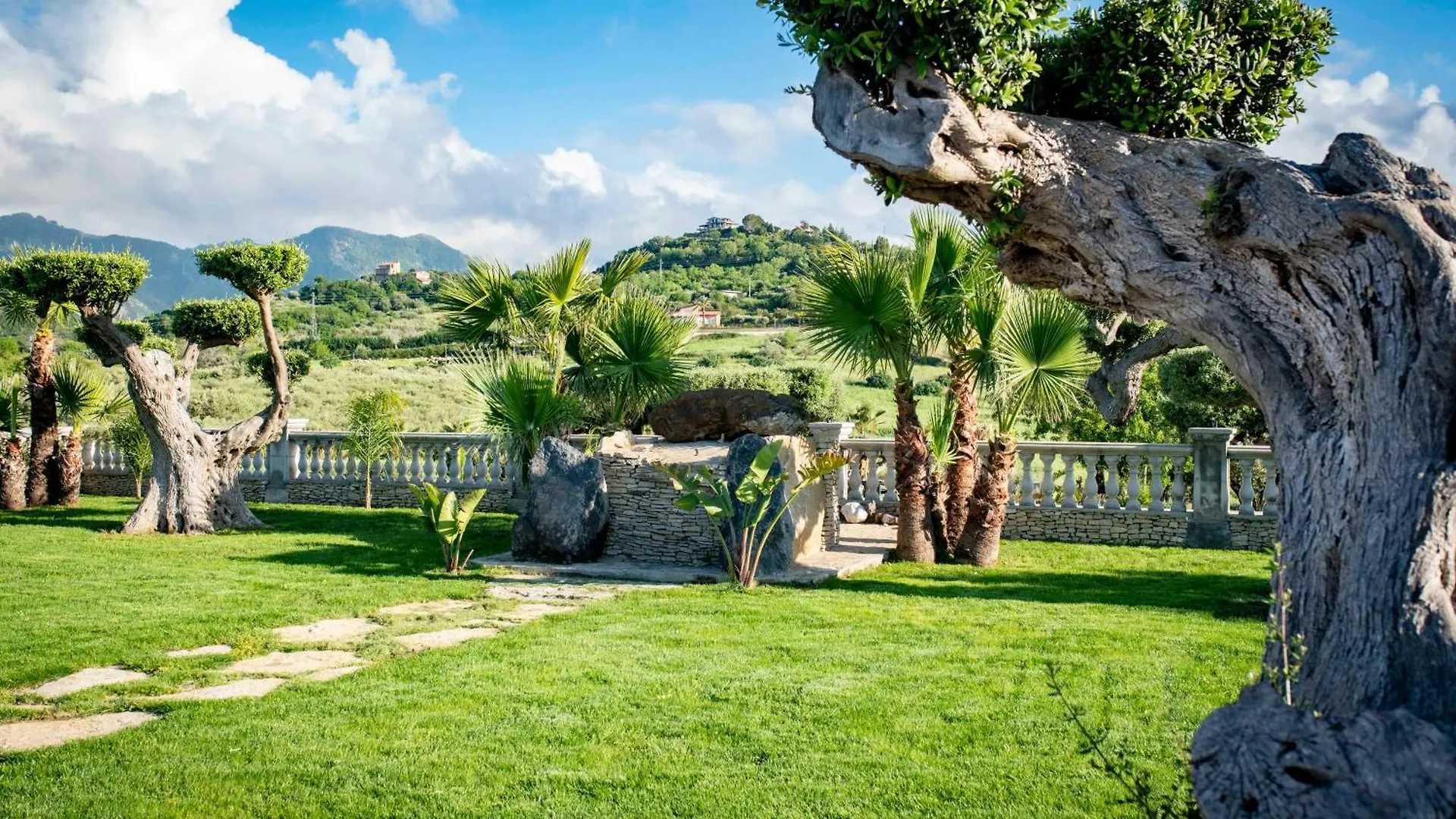 Farm stay Tenuta Pietravera Furnari